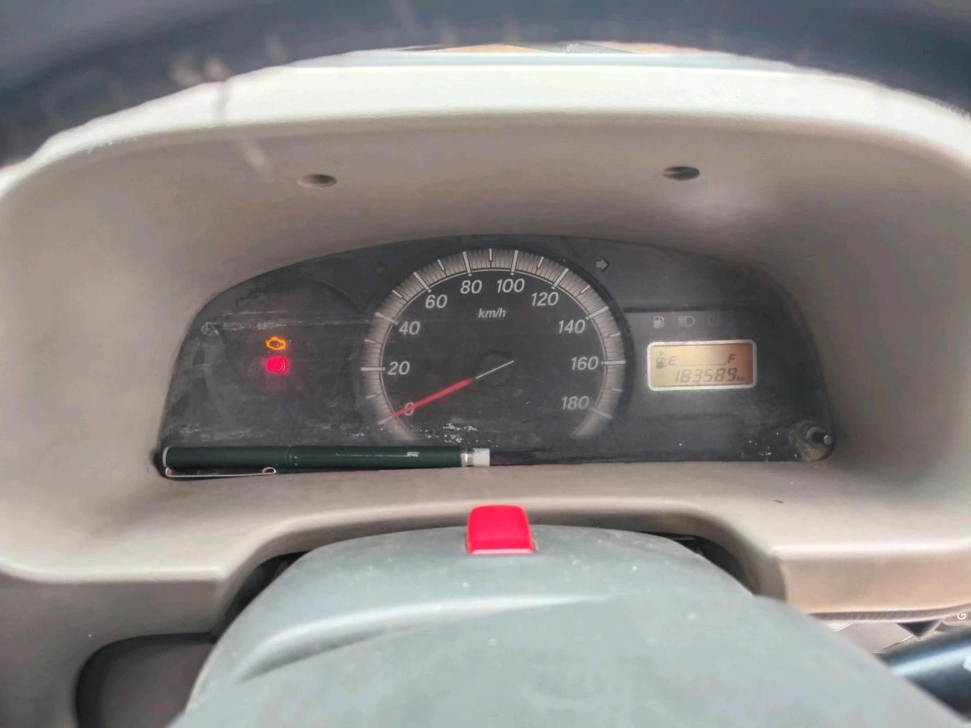 2016 Maruti Eeco 5 STR, CNG, Manual, 1,83,589 km, interior