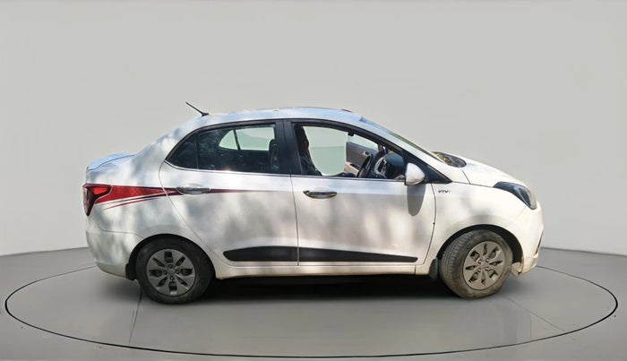 2016 Hyundai Xcent S 1.2 SPECIAL EDITION, CNG, Manual, 1,72,921 km, exterior