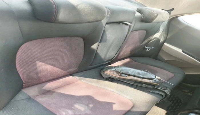 2016 Hyundai Xcent S 1.2 SPECIAL EDITION, CNG, Manual, 1,72,921 km, interior