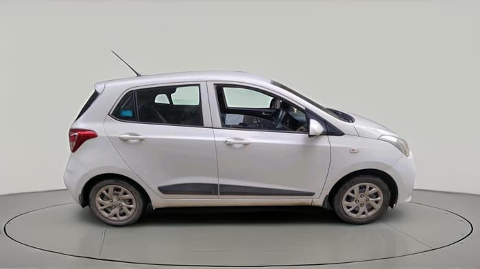 2017 Hyundai Grand i10 SPORTZ 1.2 KAPPA VTVT, CNG, Manual, 89,143 km, exterior