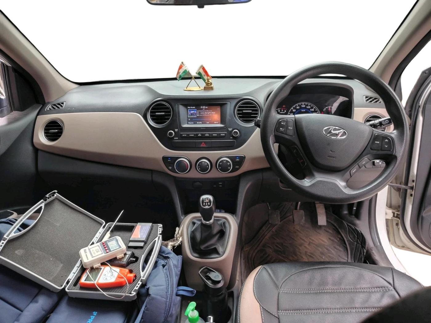 2017 Hyundai Grand i10 SPORTZ 1.2 KAPPA VTVT, CNG, Manual, 89,143 km, interior