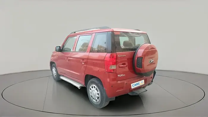 2018 Mahindra TUV300 T6 PLUS, Diesel, Manual, 1,30,542 km, exterior