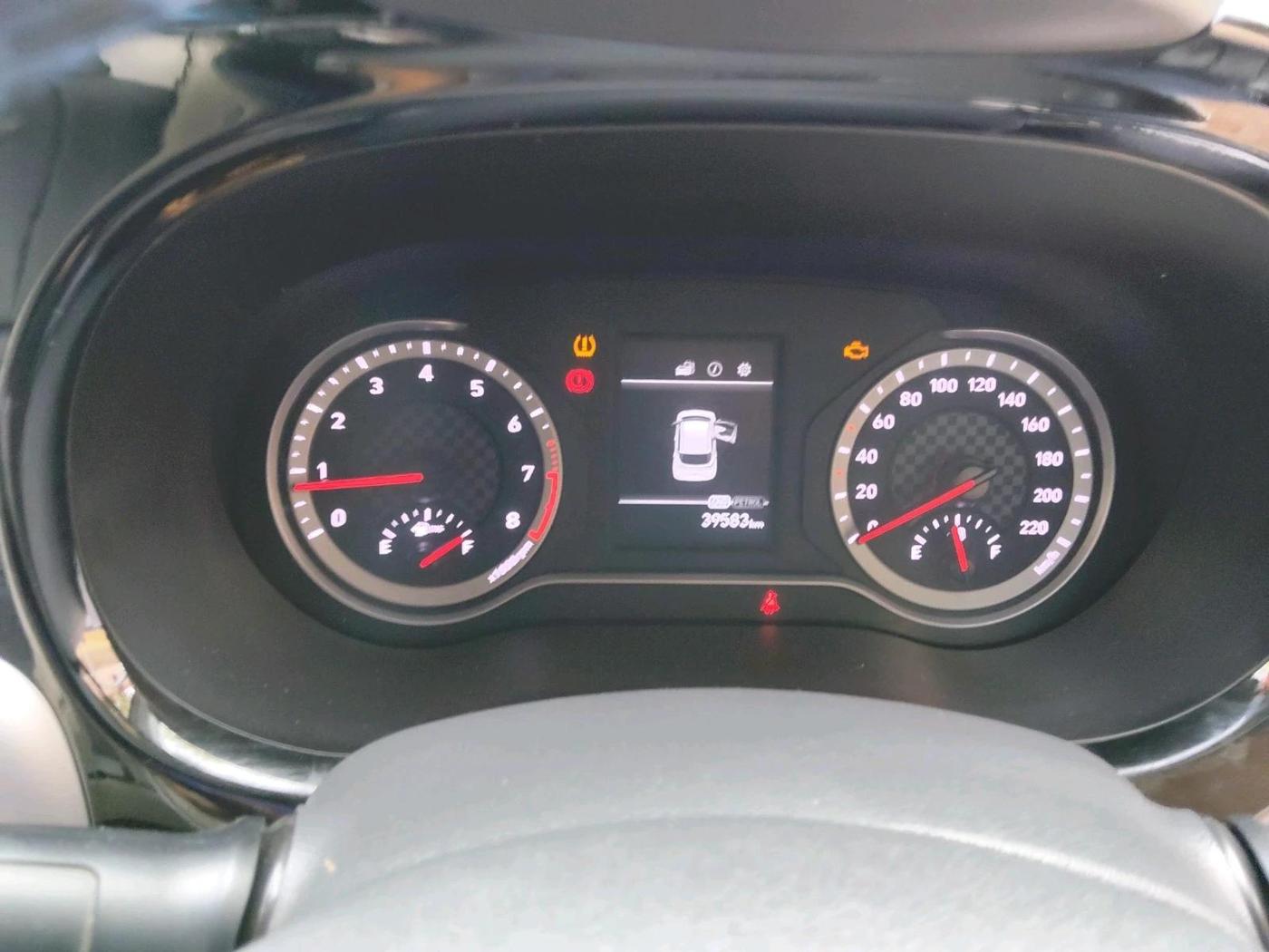2023 Hyundai GRAND I10 NIOS SPORTZ 1.2 KAPPA VTVT CNG, CNG, Manual, 39,583 km, interior