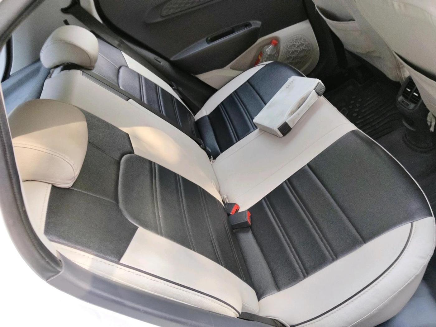 2023 Hyundai GRAND I10 NIOS SPORTZ 1.2 KAPPA VTVT CNG, CNG, Manual, 39,583 km, interior