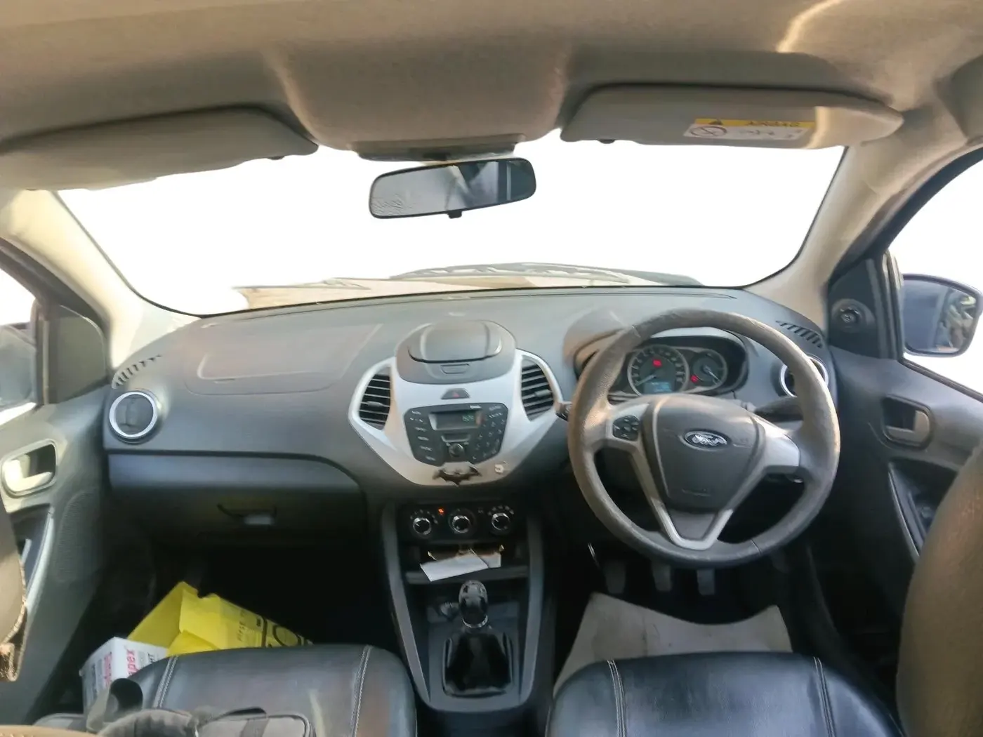 2015 Ford New Figo TREND 1.5L DIESEL, Diesel, Manual, 1,34,027 km, interior