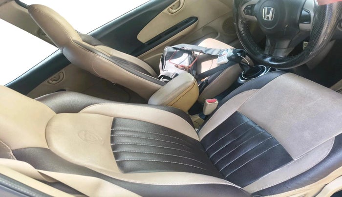 2014 Honda Mobilio 1.5L I-VTEC V, CNG, Manual, 61,756 km, interior