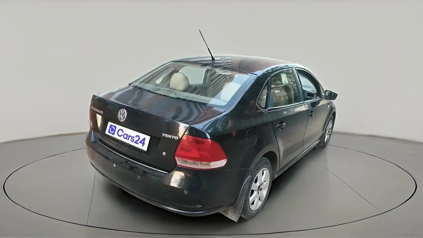 2011 Volkswagen Vento HIGHLINE 1.6 MPI, Petrol, Manual, 1,53,308 km, exterior