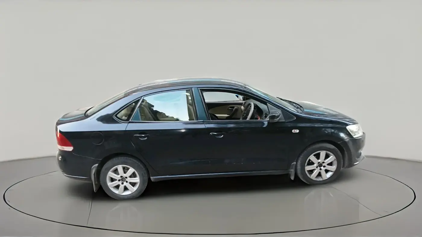 2011 Volkswagen Vento HIGHLINE 1.6 MPI, Petrol, Manual, 1,53,308 km, exterior