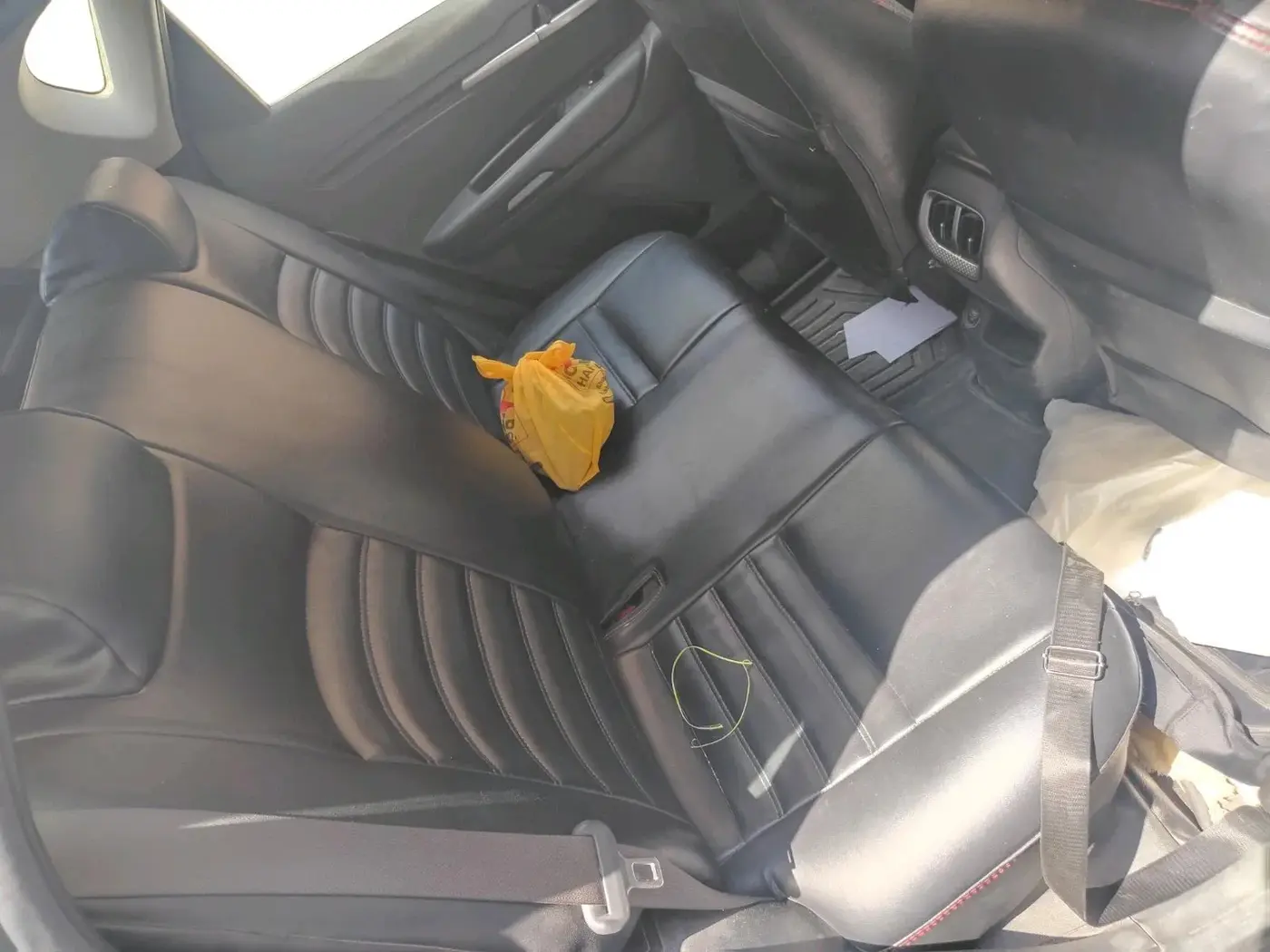 2020 KIA SONET HTK PLUS 1.2, CNG, Manual, 1,08,093 km, interior