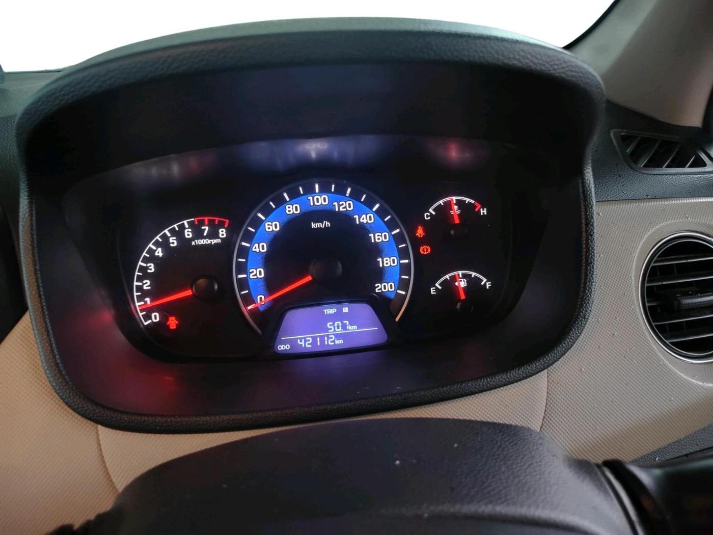2017 Hyundai Xcent SX 1.2, Petrol, Manual, 42,112 km, interior