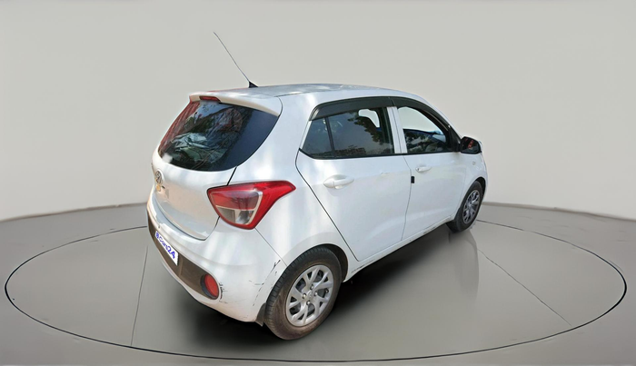 2018 Hyundai Grand i10 MAGNA 1.2 KAPPA VTVT, CNG, Manual, 1,04,524 km, exterior