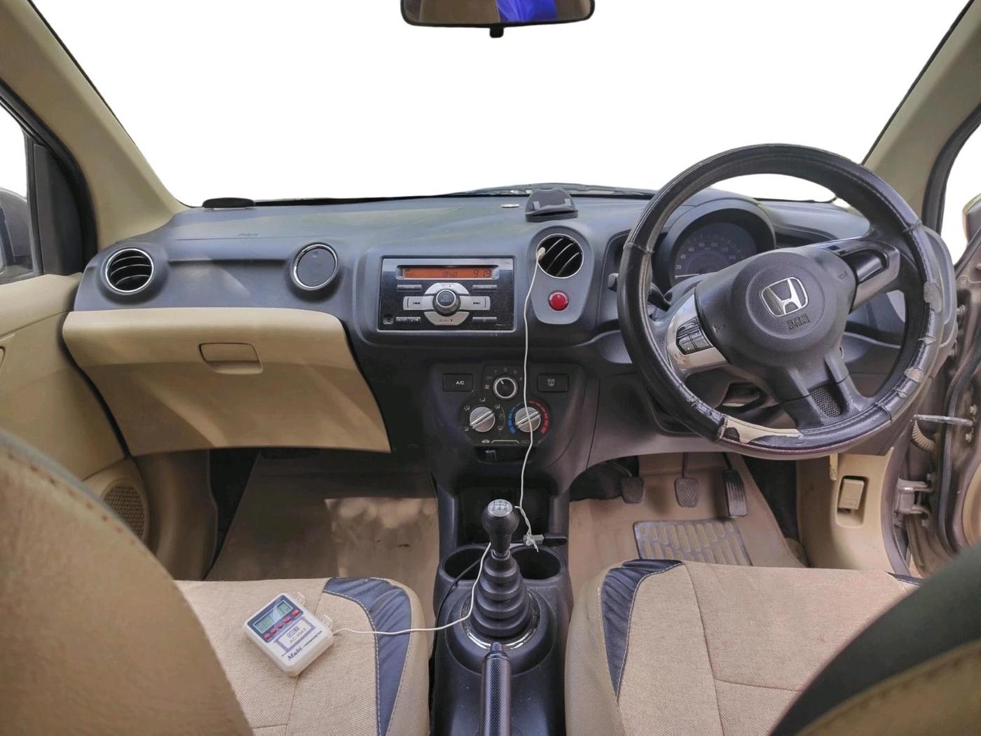 2015 Honda Amaze 1.5L I-DTEC SX, Diesel, Manual, 1,36,270 km, interior
