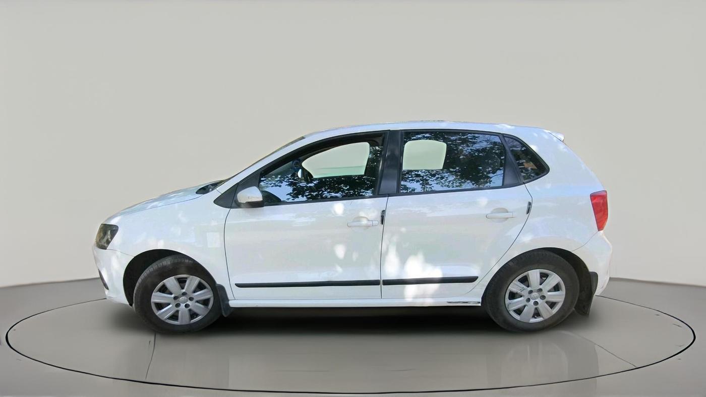 2017 Volkswagen Polo TRENDLINE 1.2L PETROL, CNG, Manual, 1,26,434 km, exterior