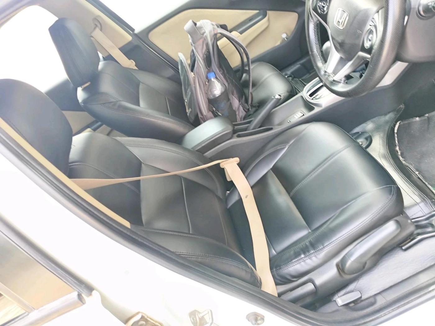 2019 Honda City 1.5L I-VTE V CVT, CNG, Automatic, 1,21,841 km, interior