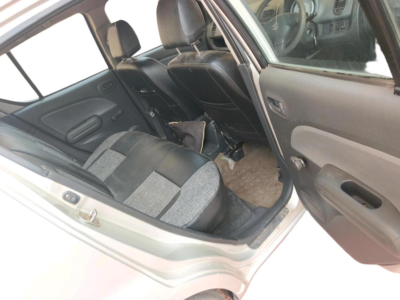 2011 Maruti Ritz LXI, CNG, Manual, 1,65,551 km, interior