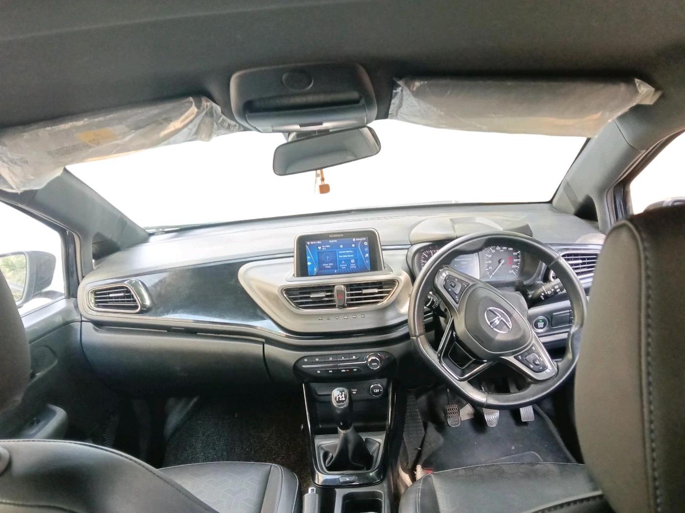 2023 Tata ALTROZ XZ PLUS DIESEL DARK EDITION, Diesel, Manual, 77,005 km, interior