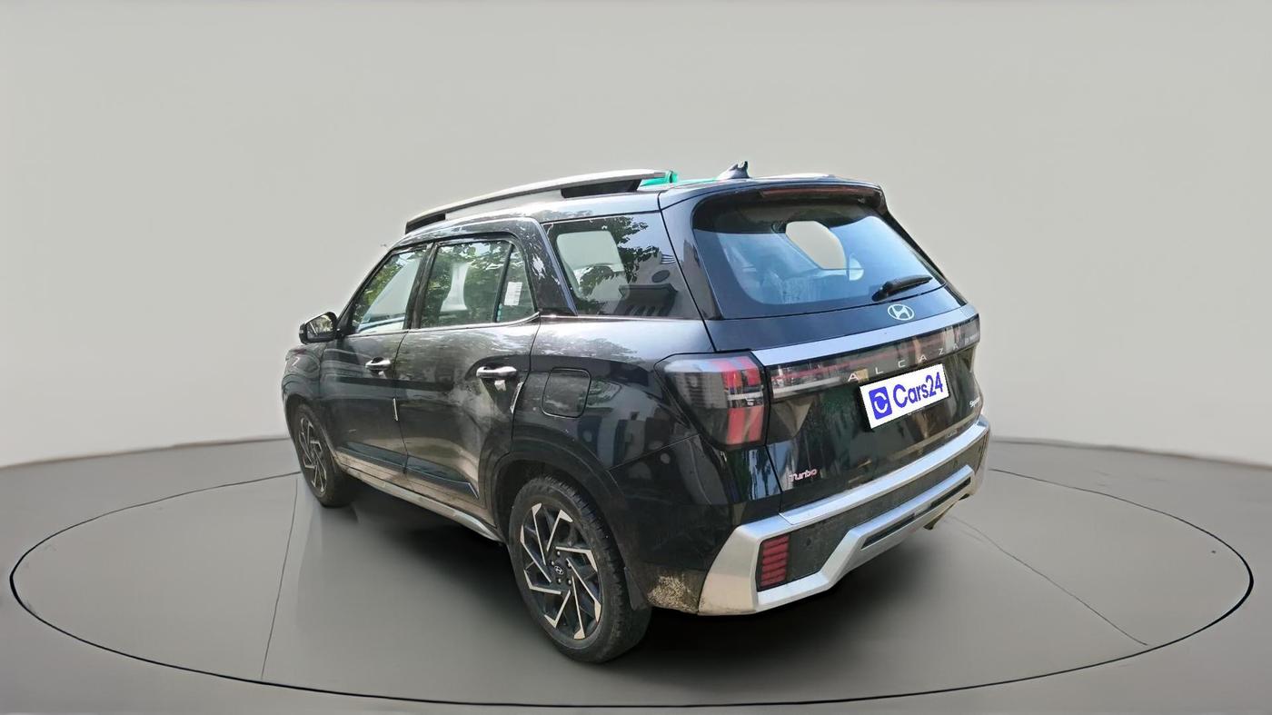 2025 Hyundai ALCAZAR Signature 7 STR 1.5 Turbo GDi Petrol DCT, Petrol, Automatic, 8,088 km, exterior