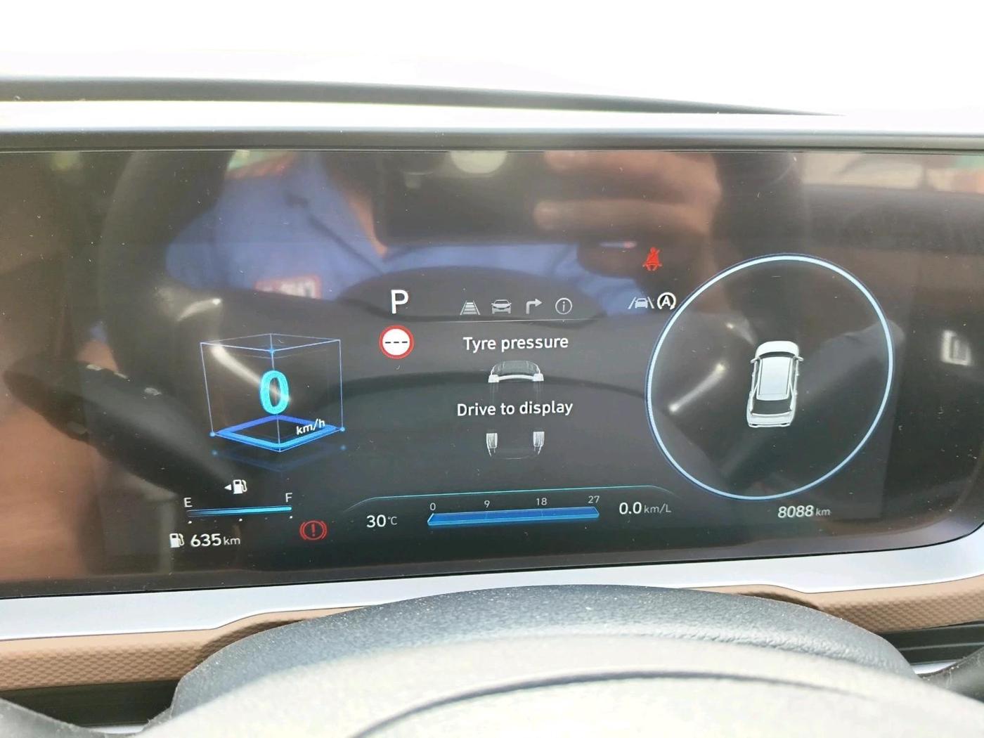 2025 Hyundai ALCAZAR Signature 7 STR 1.5 Turbo GDi Petrol DCT, Petrol, Automatic, 8,088 km, interior