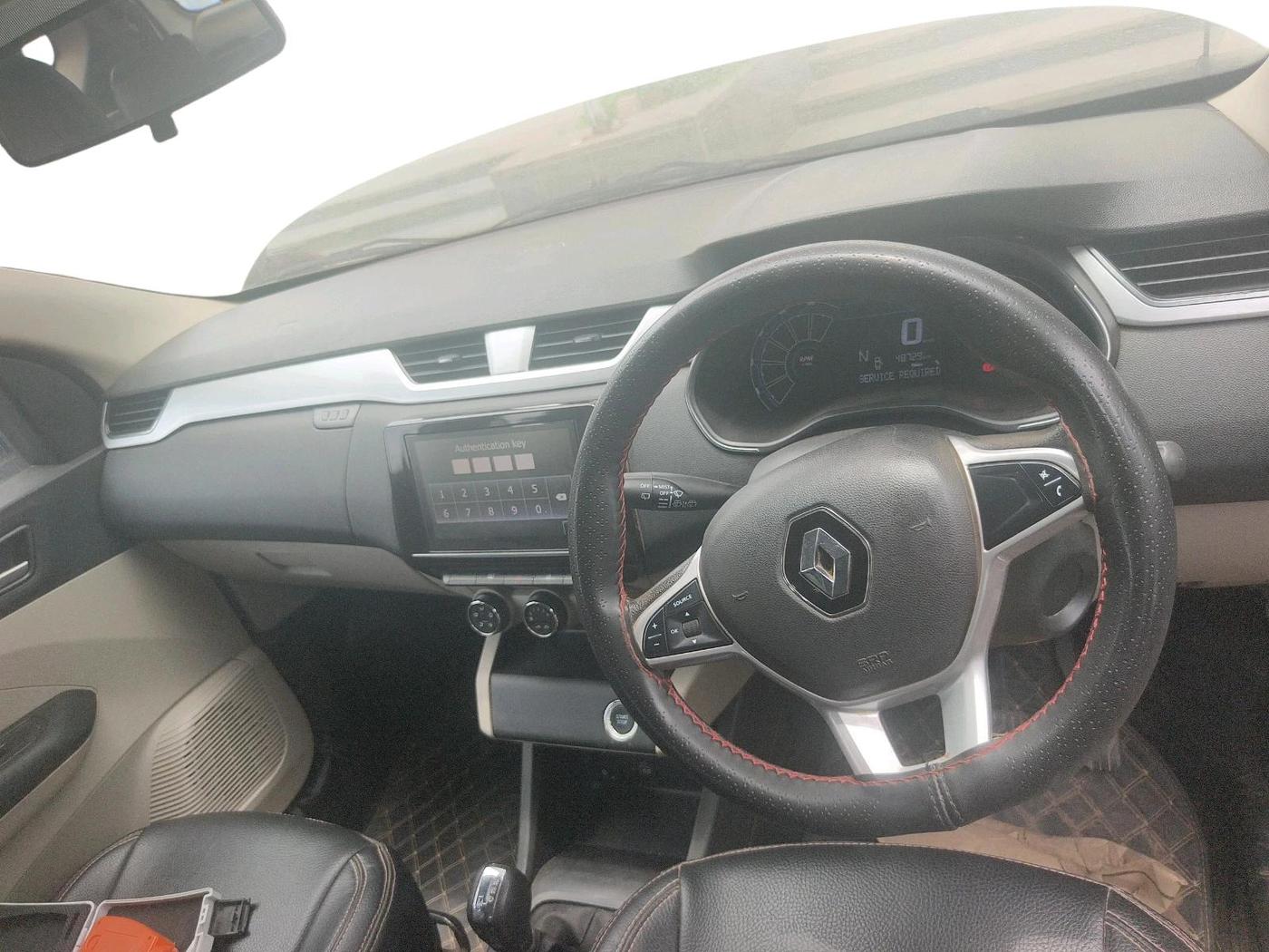 2022 Renault TRIBER RXL AMT, Petrol, Automatic, 48,729 km, interior