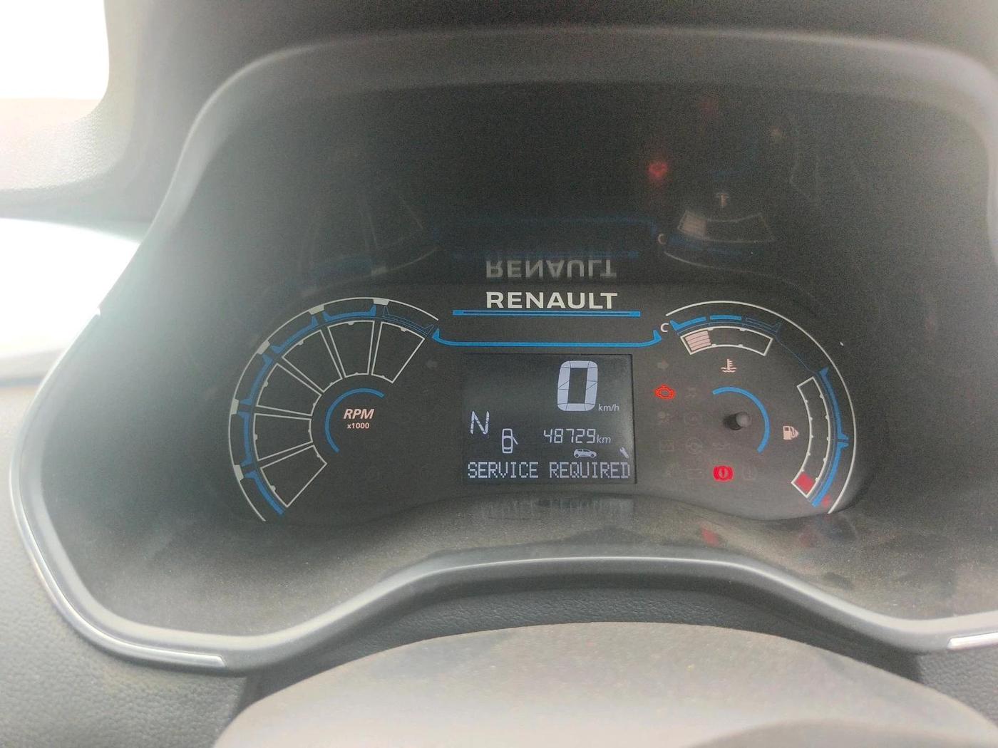 2022 Renault TRIBER RXL AMT, Petrol, Automatic, 48,729 km, interior