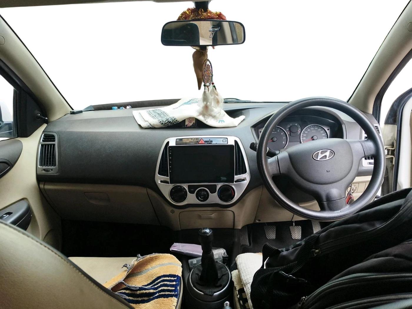 2013 Hyundai i20 MAGNA 1.2, Petrol, Manual, 94,791 km, interior