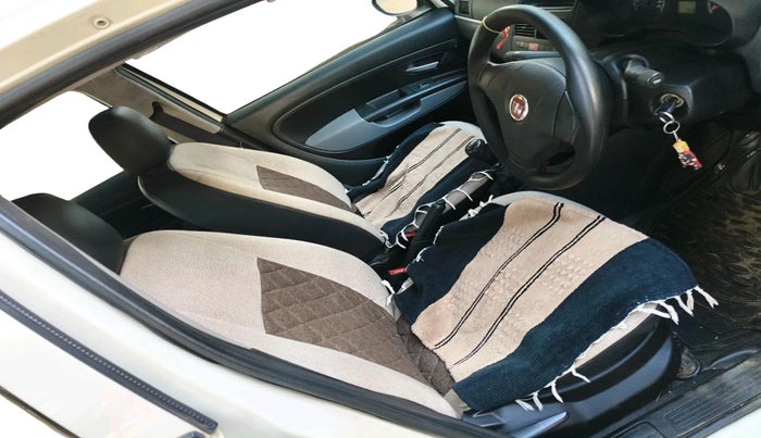 2016 Fiat Grand Punto Active Multijet 1.3, Diesel, Manual, 1,14,794 km, interior