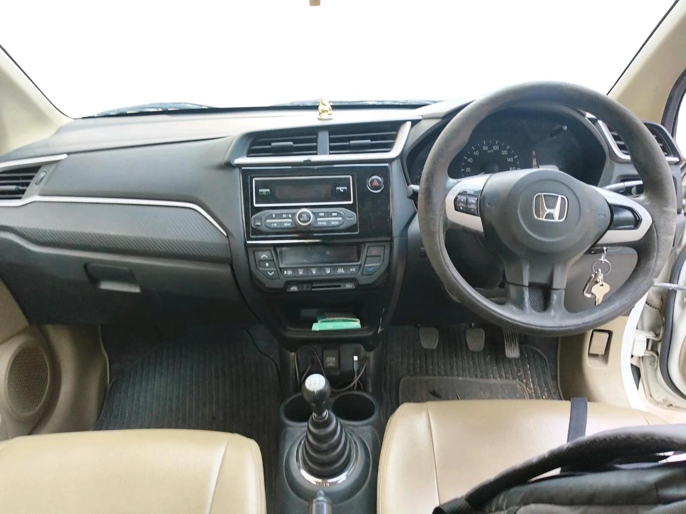 2017 Honda Brio S MT, Petrol, Manual, 1,71,880 km, interior