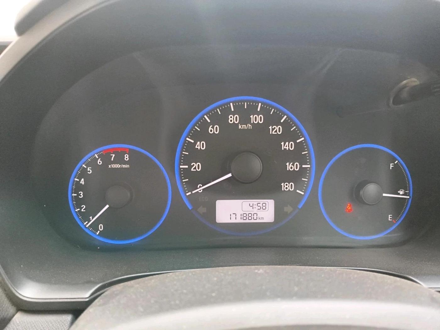 2017 Honda Brio S MT, Petrol, Manual, 1,71,880 km, interior