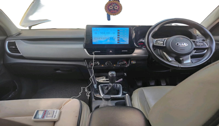 2019 KIA SELTOS HTK PLUS 1.5, Petrol, Manual, 1,41,475 km, interior