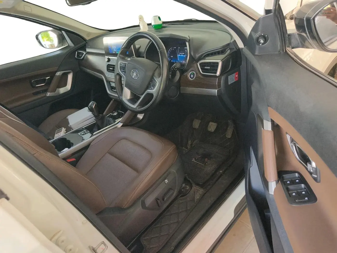 2022 Tata Harrier XZ PLUS 2.0L DUAL TONE, Diesel, Manual, 49,060 km, interior