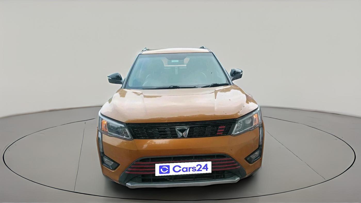 2022 Mahindra XUV300 W8 (O) 1.2 PETROL, Petrol, Manual, 40,724 km, exterior