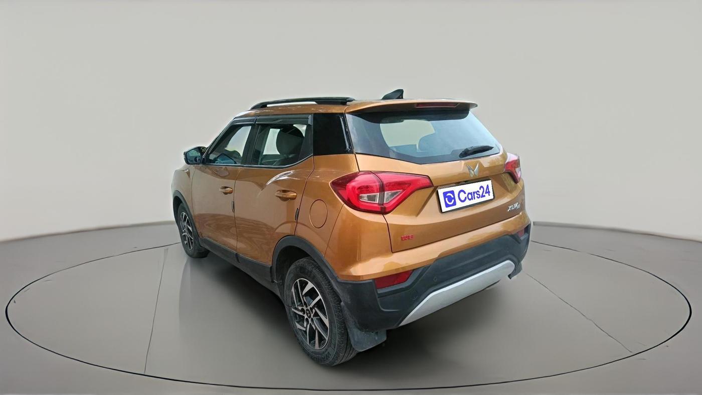 2022 Mahindra XUV300 W8 (O) 1.2 PETROL, Petrol, Manual, 40,724 km, exterior