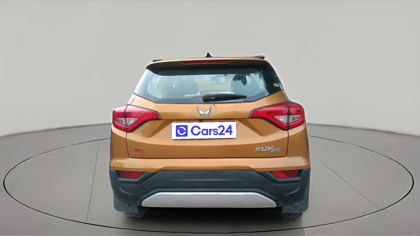 2022 Mahindra XUV300 W8 (O) 1.2 PETROL, Petrol, Manual, 40,724 km, exterior