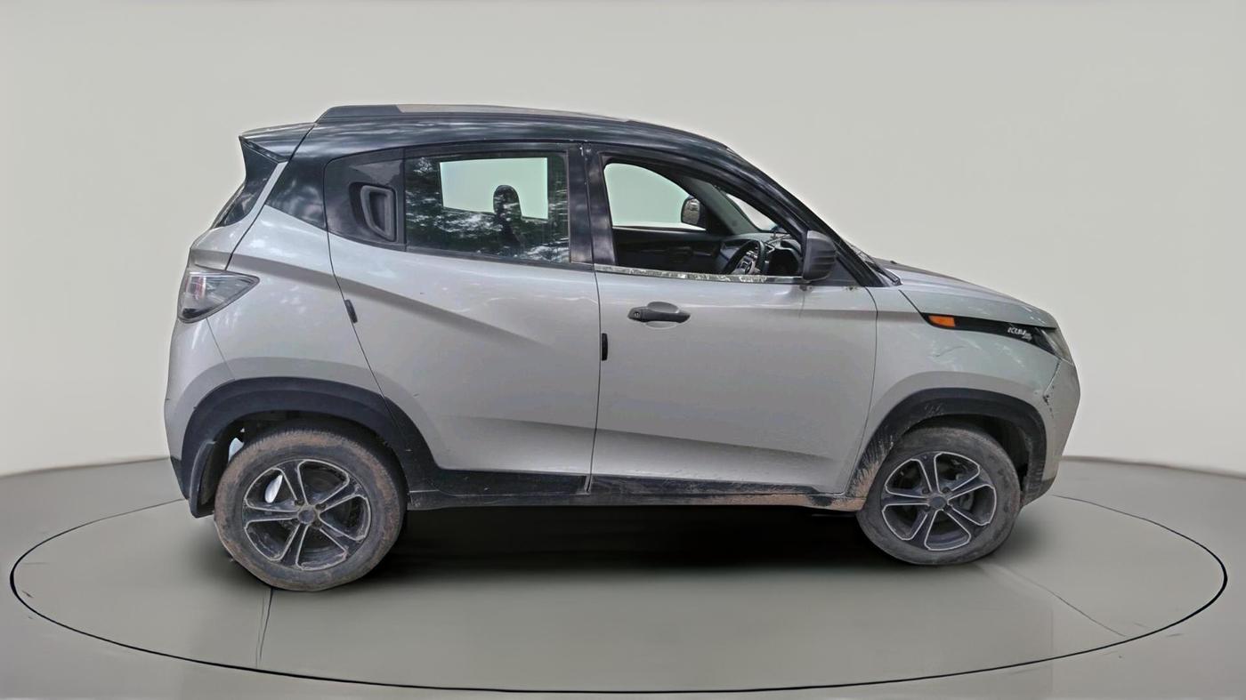 2018 Mahindra KUV 100 NXT K2 P 6 STR, CNG, Manual, 81,705 km, exterior