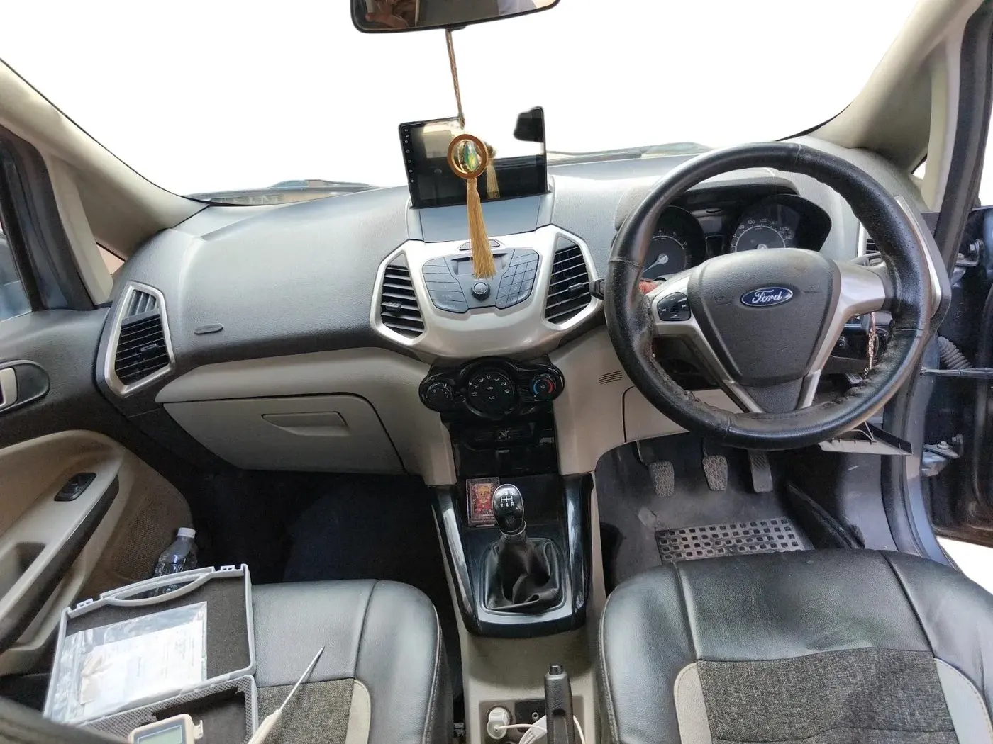 2015 Ford Ecosport TREND 1.5L PETROL, CNG, Manual, 1,27,500 km, interior