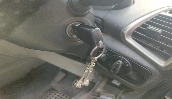 2015 Ford Ecosport TREND 1.5L PETROL, CNG, Manual, 1,27,100 km, interior