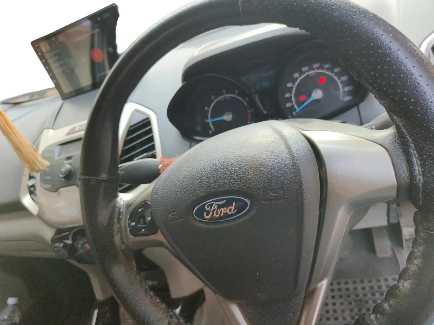 2015 Ford Ecosport TREND 1.5L PETROL, CNG, Manual, 1,27,500 km, interior