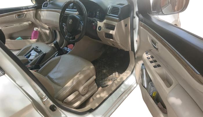 2018 Maruti Ciaz ALPHA 1.5 SHVS PETROL, CNG, Manual, 1,74,893 km, interior