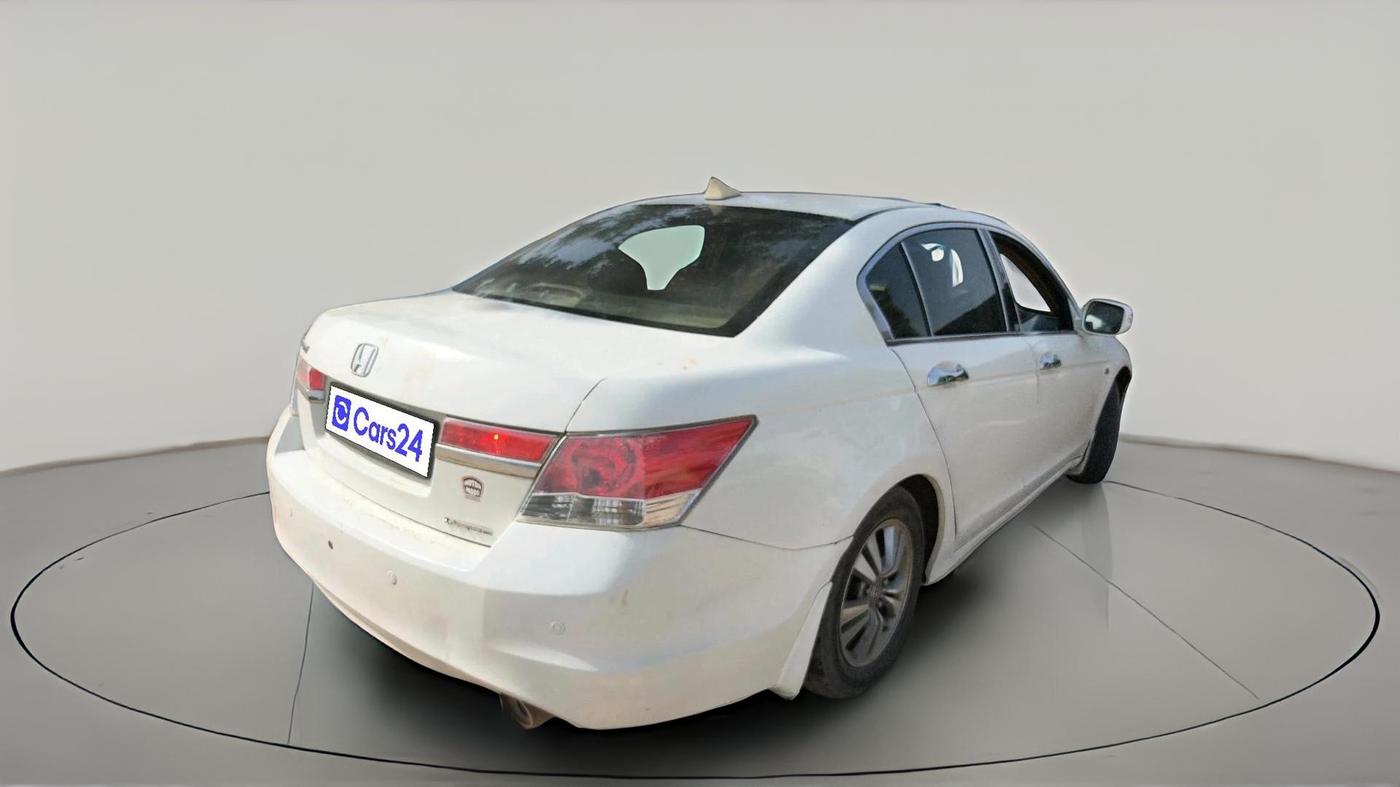 2012 Honda Accord 2.4L I-VTEC MT, CNG, Manual, 1,09,269 km, exterior