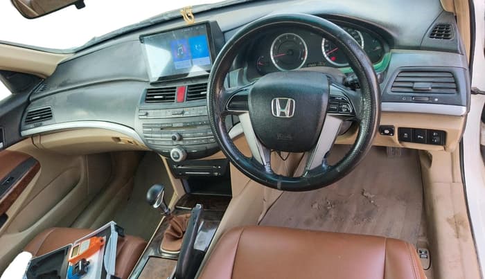 2012 Honda Accord 2.4L I-VTEC MT, CNG, Manual, 1,09,269 km, interior