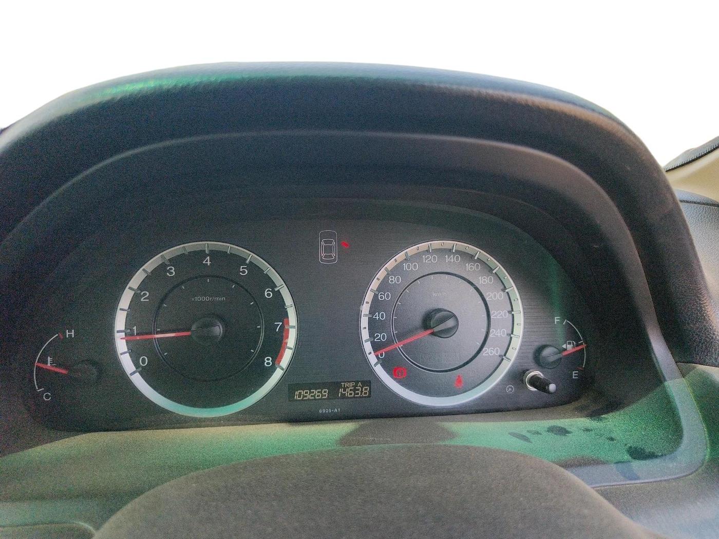 2012 Honda Accord 2.4L I-VTEC MT, CNG, Manual, 1,09,269 km, interior