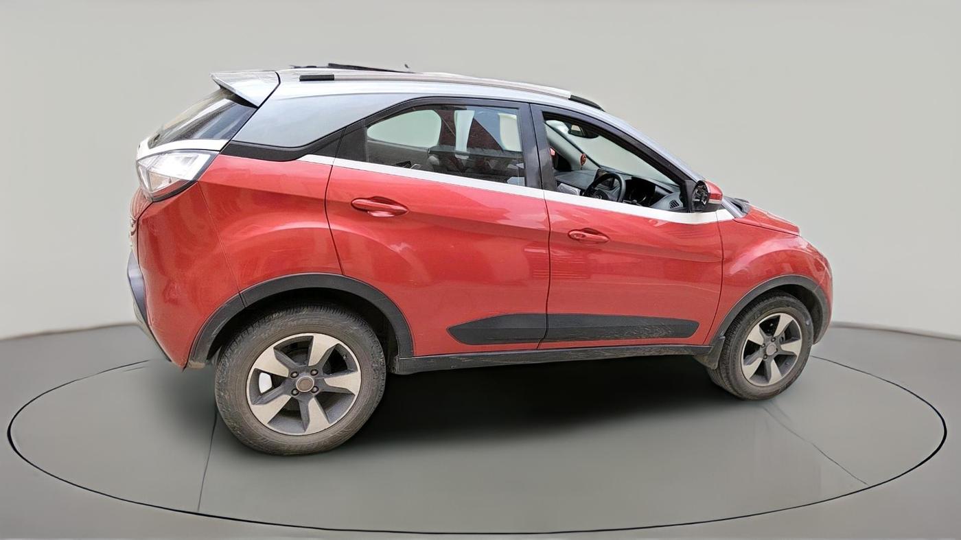 2018 Tata NEXON XZA PLUS DIESEL, Diesel, Automatic, 1,40,871 km, exterior