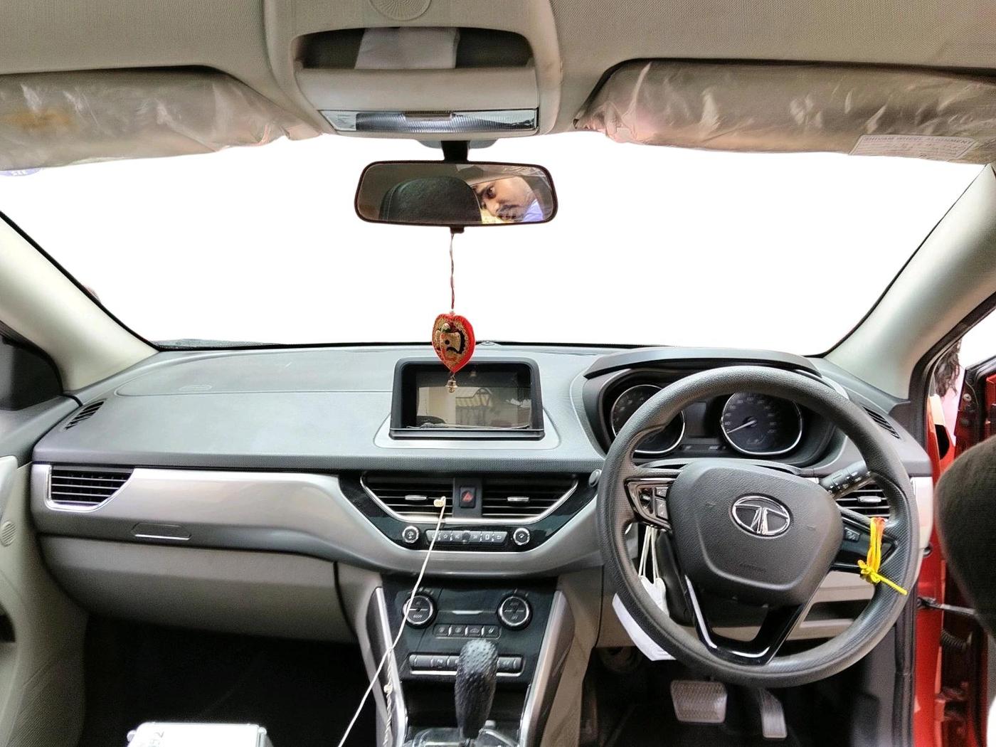 2018 Tata NEXON XZA PLUS DIESEL, Diesel, Automatic, 1,40,871 km, interior