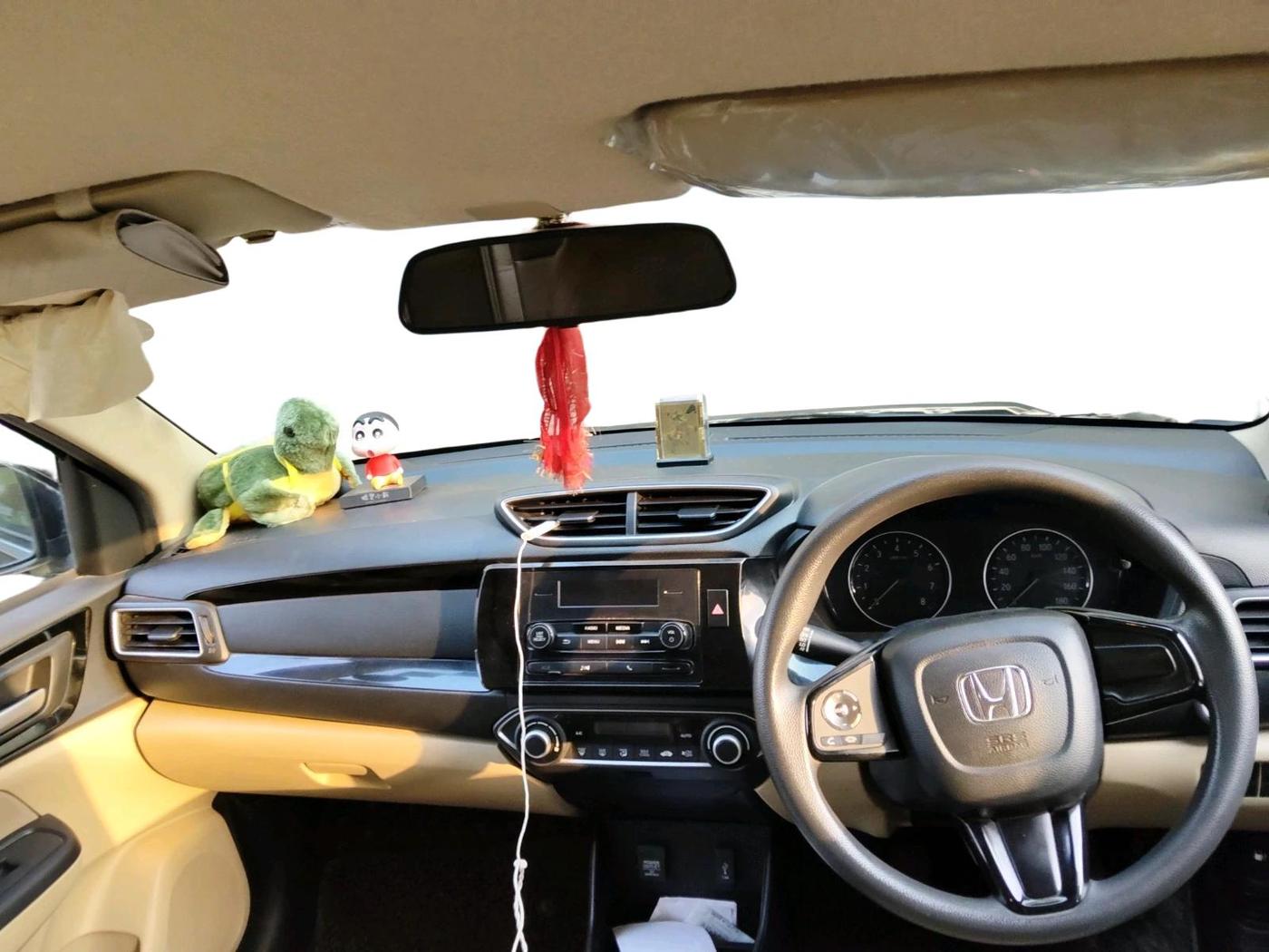 2018 Honda Amaze 1.2L I-VTEC V, Petrol, Manual, 65,491 km, interior