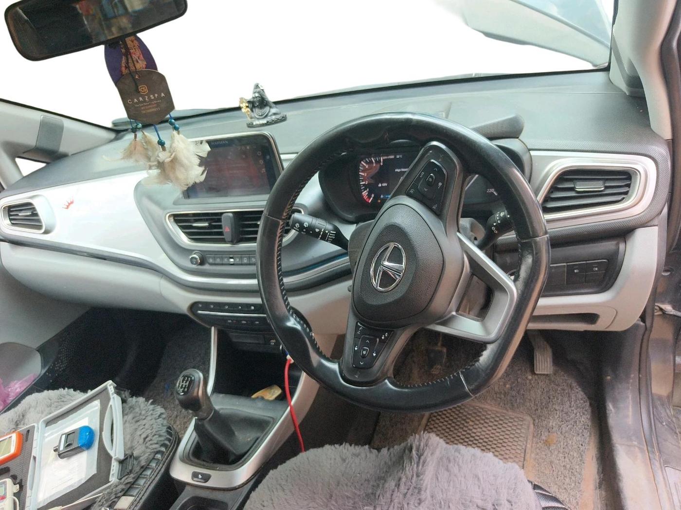 2021 Tata ALTROZ XZ DIESEL, Diesel, Manual, 1,72,795 km, interior
