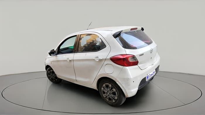 2016 Tata Tiago XT PETROL, Petrol, Manual, 1,26,329 km, exterior