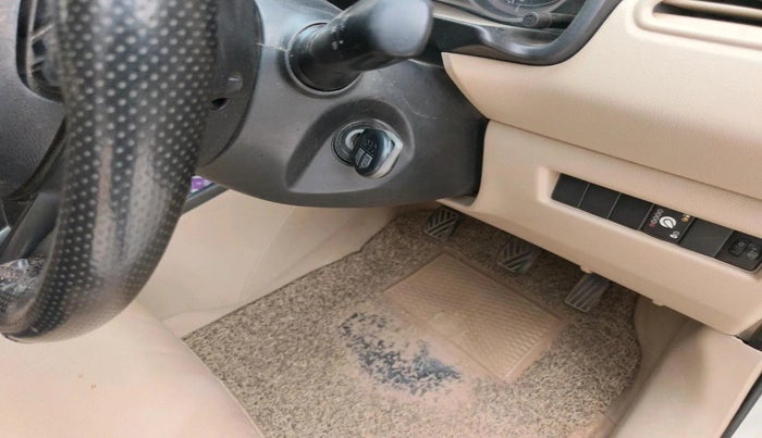 2019 Maruti Dzire VXI, CNG, Manual, 93,167 km, interior