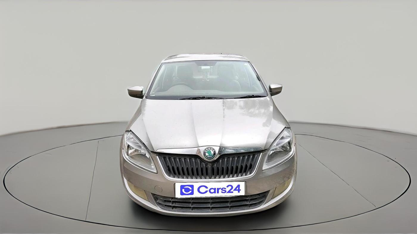 2013 Skoda Rapid ELEGANCE 1.6 TDI CR MT, Diesel, Manual, 1,16,212 km, exterior