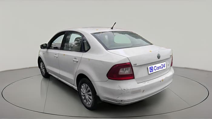 2012 Skoda Rapid AMBITION 1.6 TDI CR MT, Diesel, Manual, 1,88,875 km, exterior