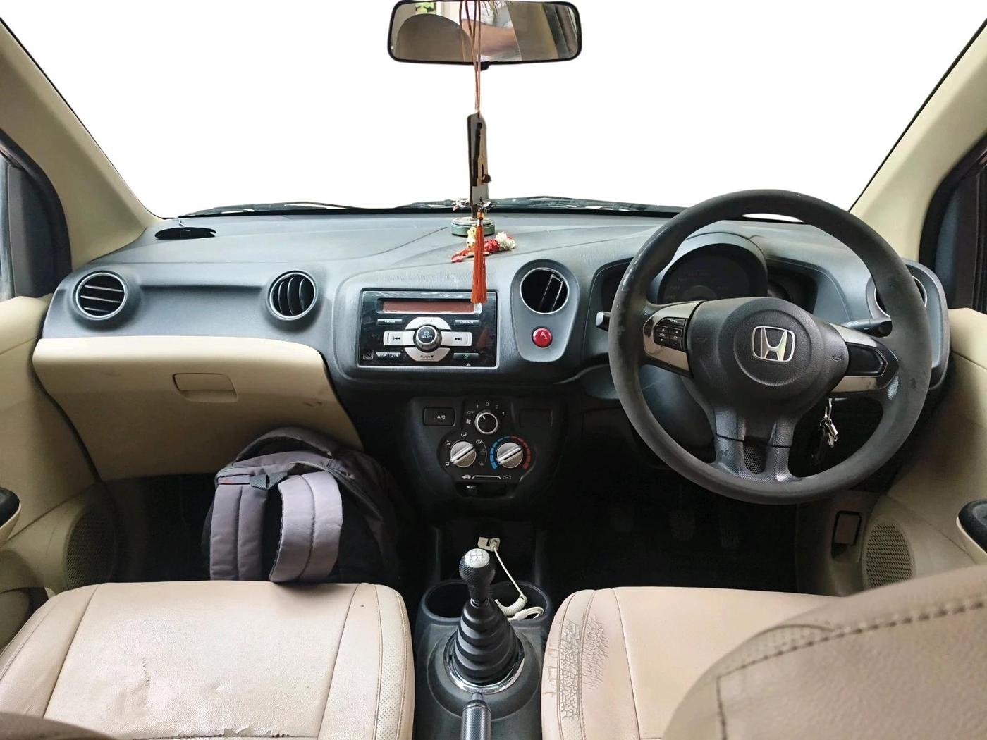 2014 Honda Amaze 1.2L I-VTEC S, Petrol, Manual, 84,057 km, interior
